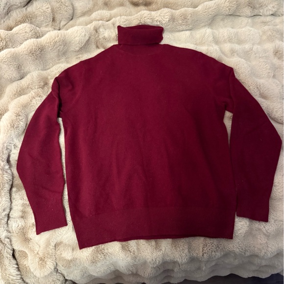 Todd Snyder Cashmere Burgundy Long Sleeve Turtleneck Sweater